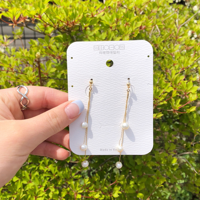 エレガントなパールロングピアス パールロングピアス - TOPCHIC