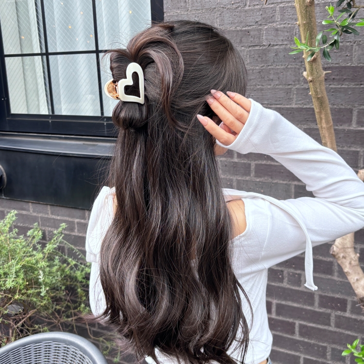 Amazon.co.jp: QinGoo 大きめ ヘアクリップ 髪留め クリップ