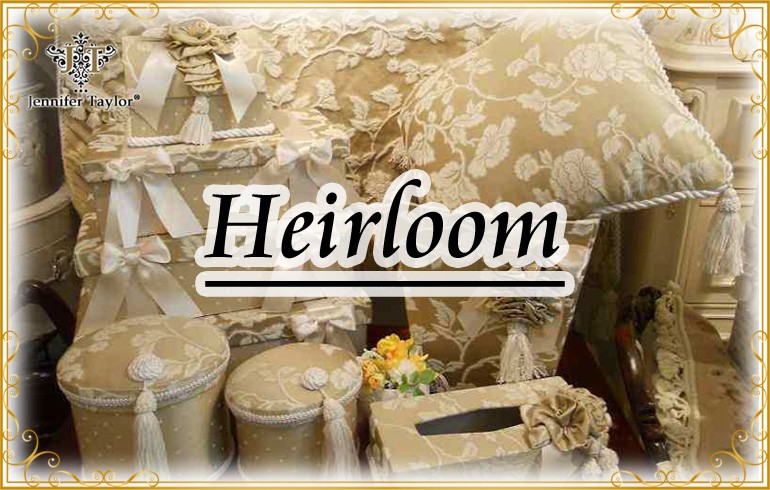 ジェニファーテイラー クッション Heirloom アンティーク調 クラシック エレガント ファブリック インテリア雑貨 デザインの画像
