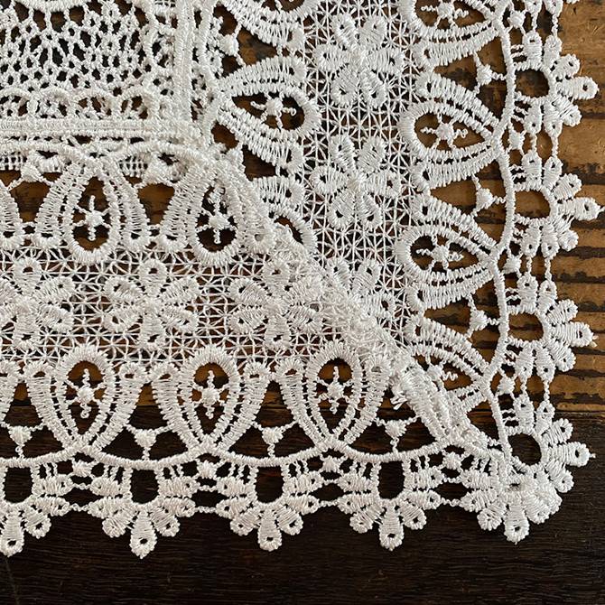 テーブルセンター 長方形 テーブルリネン 敷物 ギュピールレース 画像2