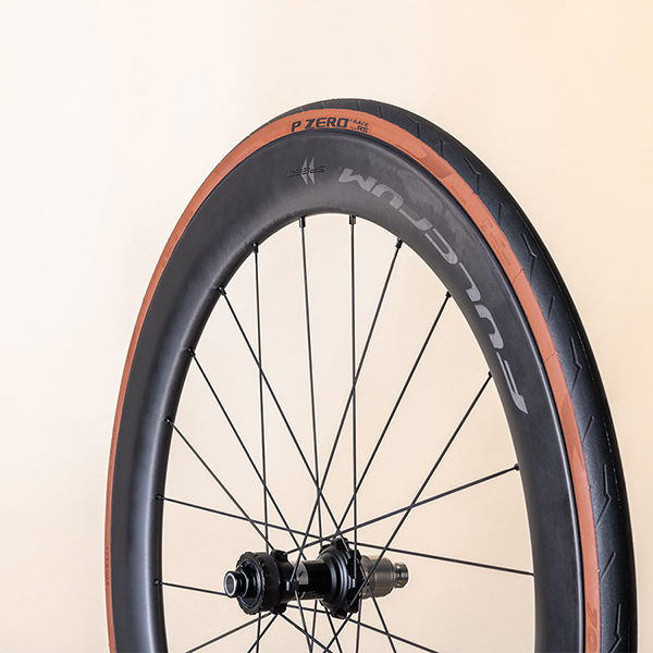 PIRELLI（ピレリ） 自転車 タイヤ P ZERO RACE RS TLR SPEEDCORE
