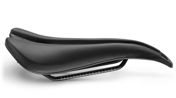 Selle SMP サドル 自転車 SELLE SMP EVO PLUS パッド厚12mm 穴あき