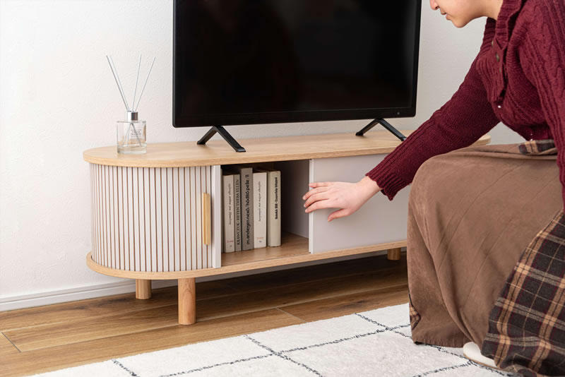 ローボード リブデザイン 曲線 テレビ台 収納 スライド扉 木目