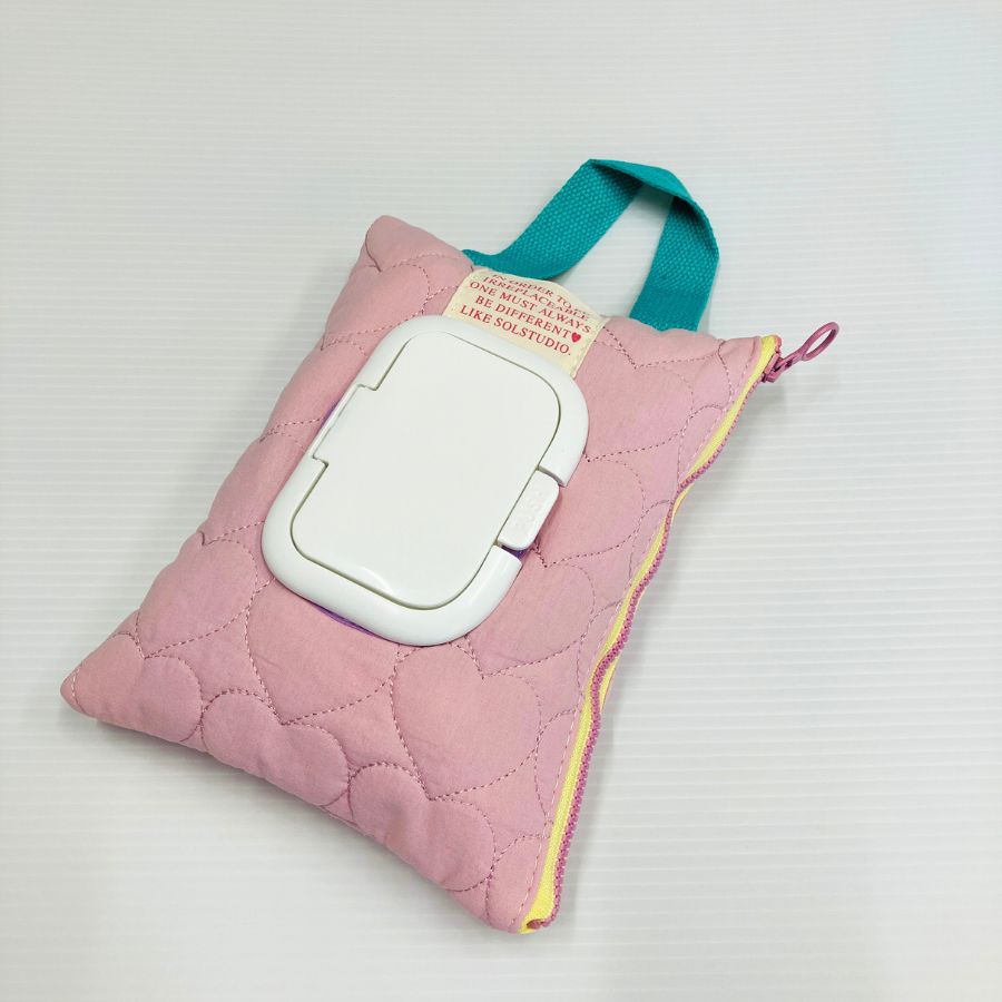 吊り下げOK ウェットティッシュケース おしりふきポーチ ベビーカー 乾燥防止 持ち運び便利 車用 おしゃれ ベビー用品 詰め替え簡単 旅行 おでかけ 出産祝い |  | 02