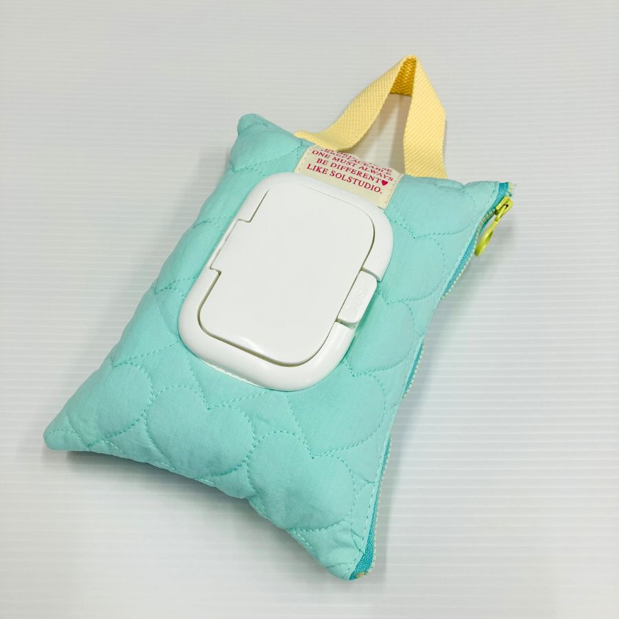 吊り下げOK ウェットティッシュケース おしりふきポーチ ベビーカー 乾燥防止 持ち運び便利 車用 おしゃれ ベビー用品 詰め替え簡単 旅行 おでかけ 出産祝い |  | 05