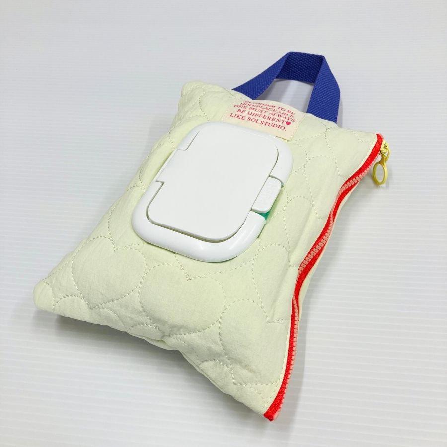 吊り下げOK ウェットティッシュケース おしりふきポーチ ベビーカー 乾燥防止 持ち運び便利 車用 おしゃれ ベビー用品 詰め替え簡単 旅行 おでかけ 出産祝い |  | 04