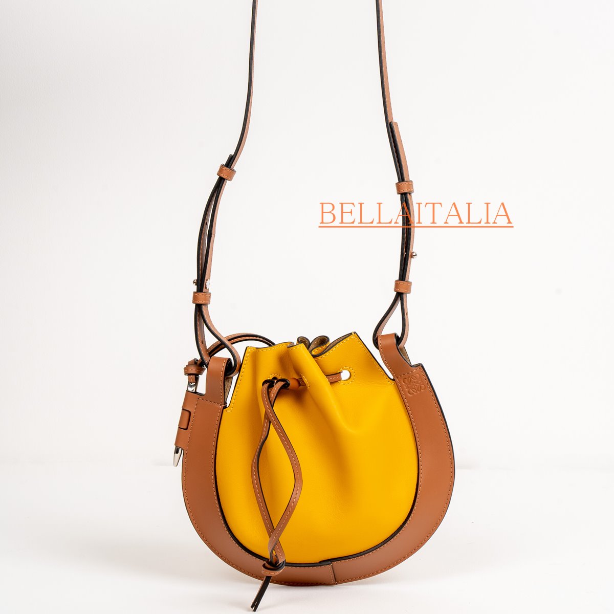 LOEWE（ロエベ） バッグ レディース レザー ショルダーバッグ ホース