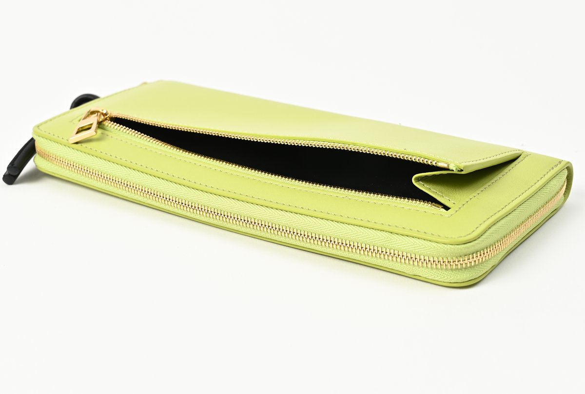 【期間限定お値下】LOEWE カーキグリーン ジップアラウンド LOEWE（ロエベ） 長財布 リピート ジップアラウンド ウォレット