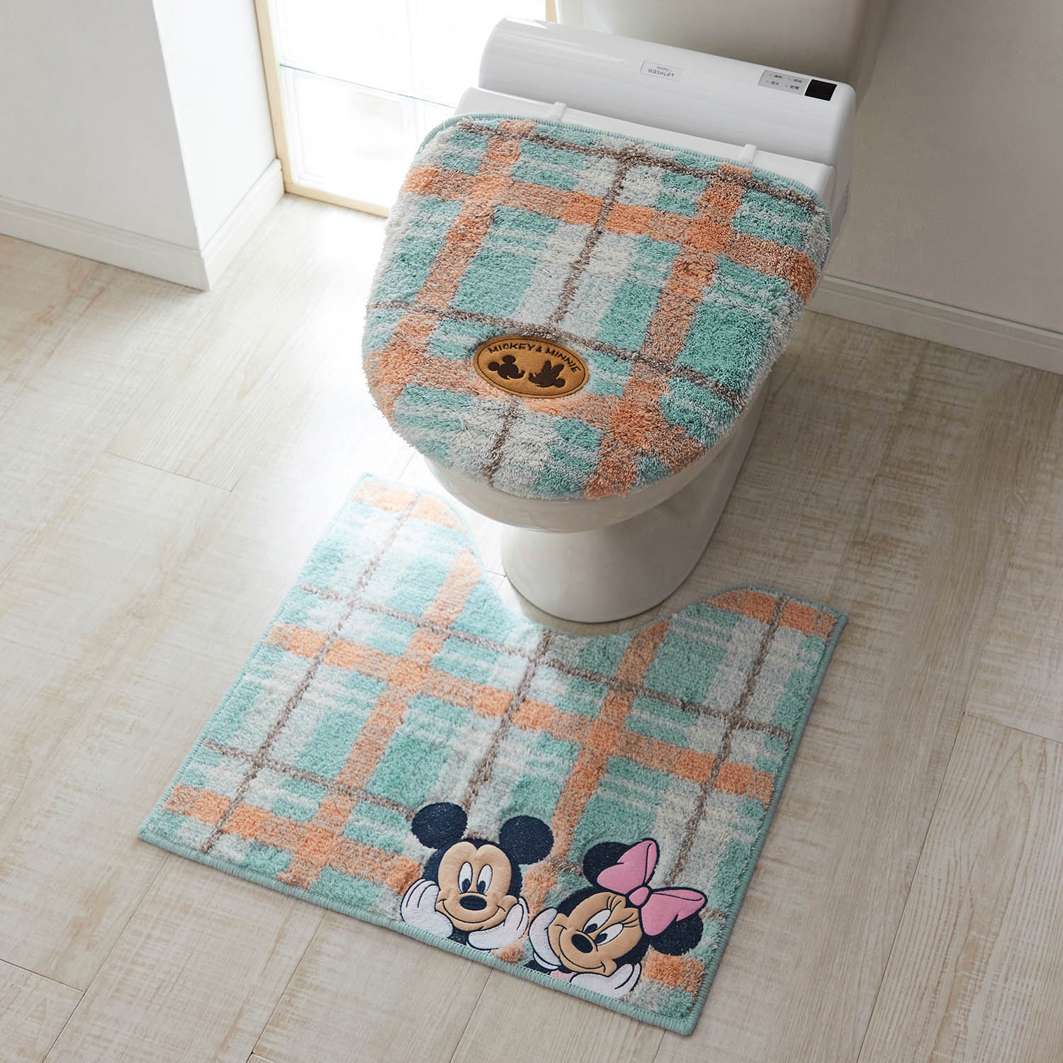 Disney ディズニー チェック柄のトイレマット フタカバー 標準マット