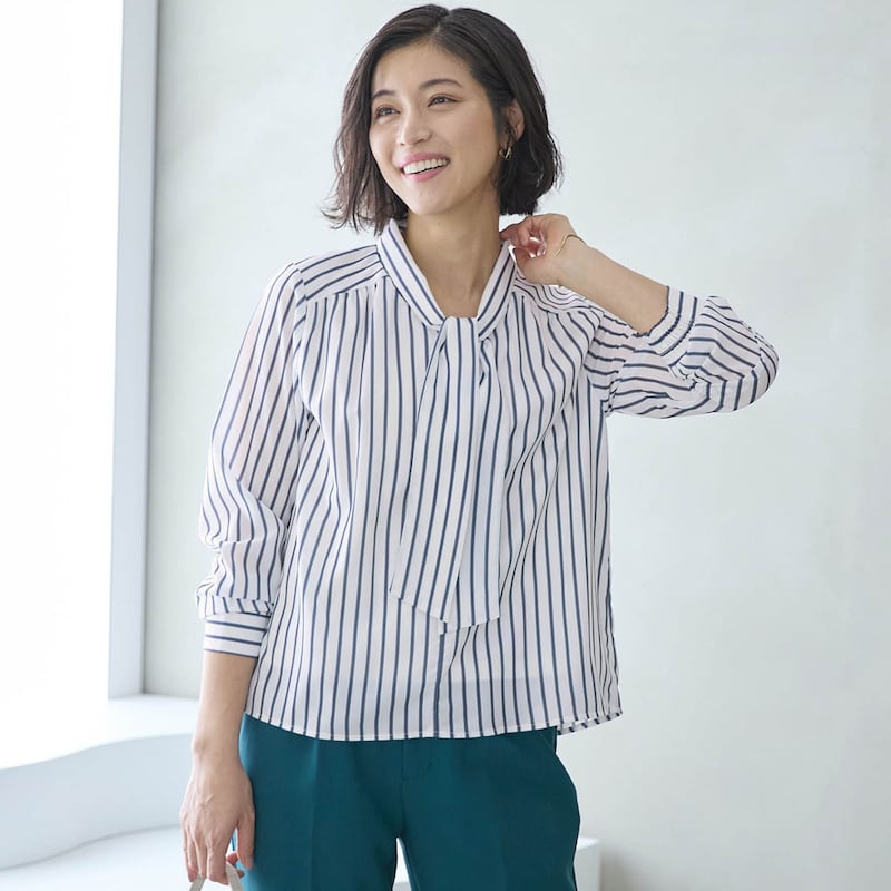 tシャツ ポリメッシュ　長袖ブラウス レディース Dream garden ブラウス シャツ 配色刺繍ライン ボウタイ付き