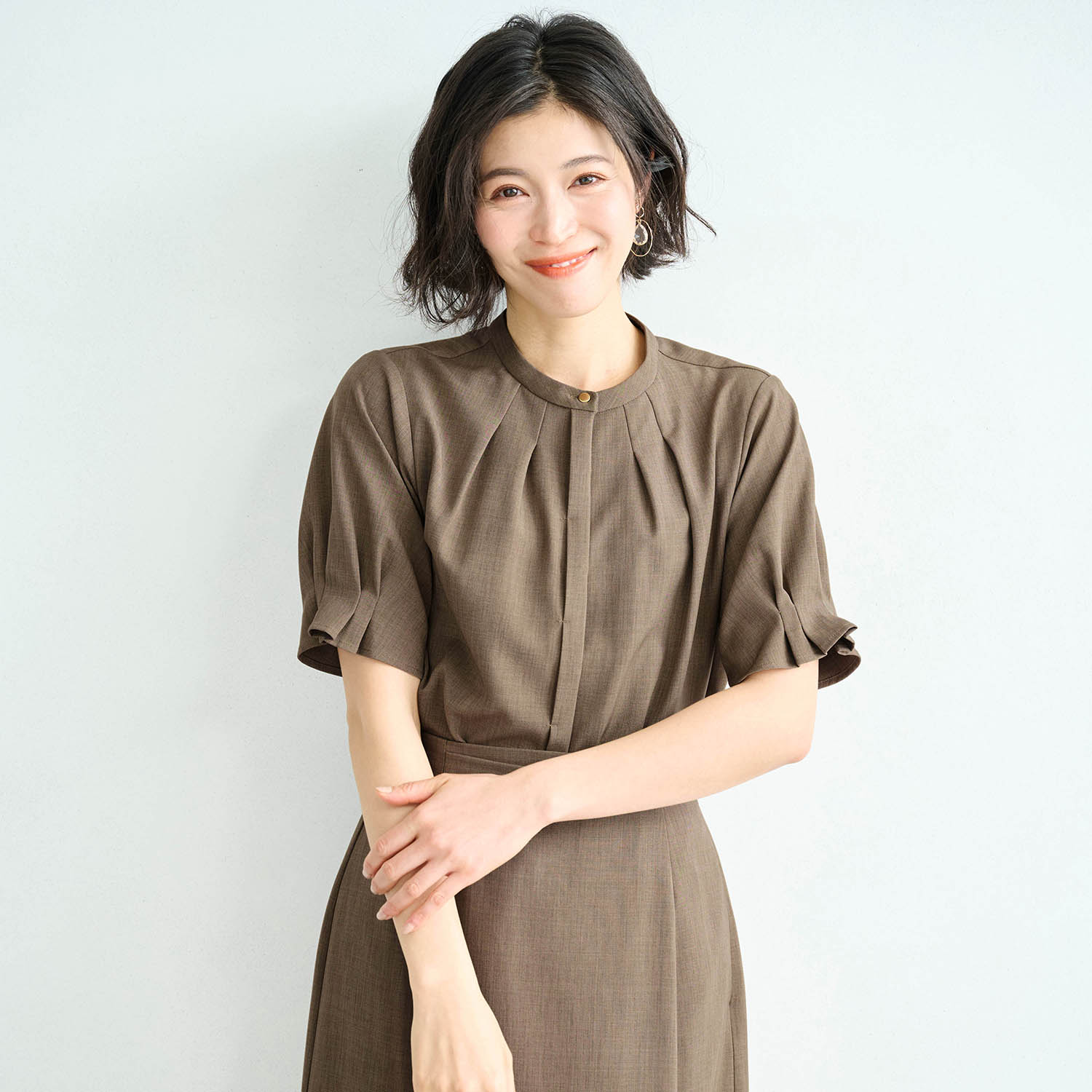 ブラウス シャツ プルオーバー トップス 半袖 レディース 女性 シワになりにくい ストレッチ デザイン シンプル きれいめ 上品 S M L LL 3L おしゃれ ブラウス シャツ プルオーバー トップス 半袖 レディース 女性