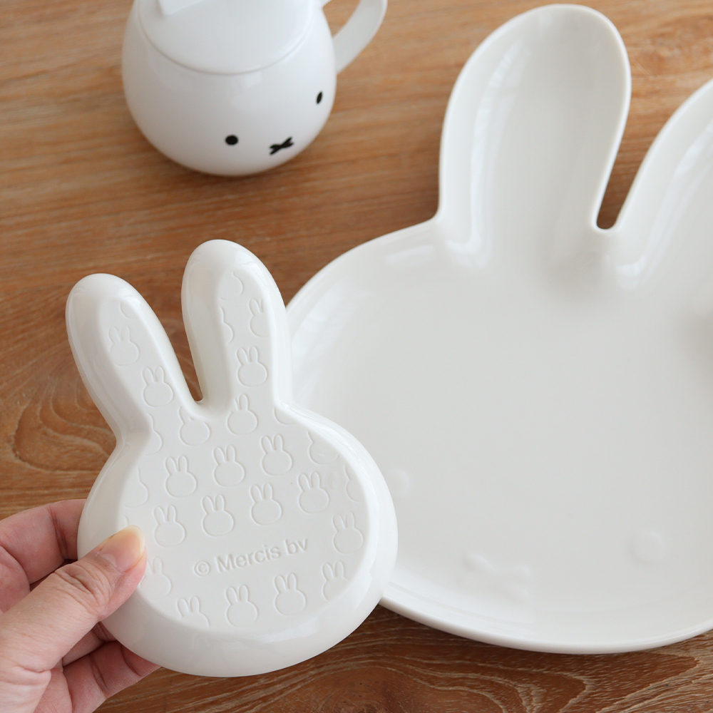 Miffy（ミッフィー） ダイカットプレート 誕生日 記念日 誕生祝い 結婚