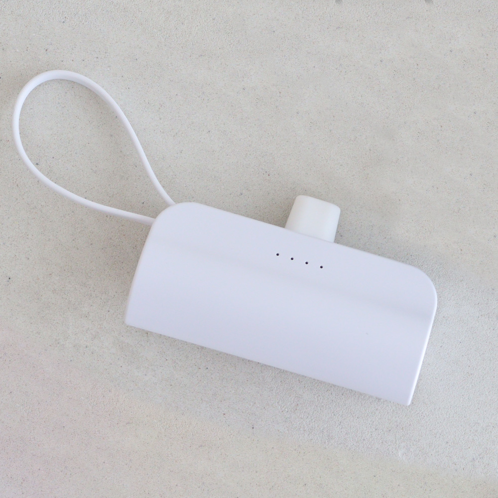 小型ノートパソコン（キッチン、日用品、文具）（色：ホワイト系）の