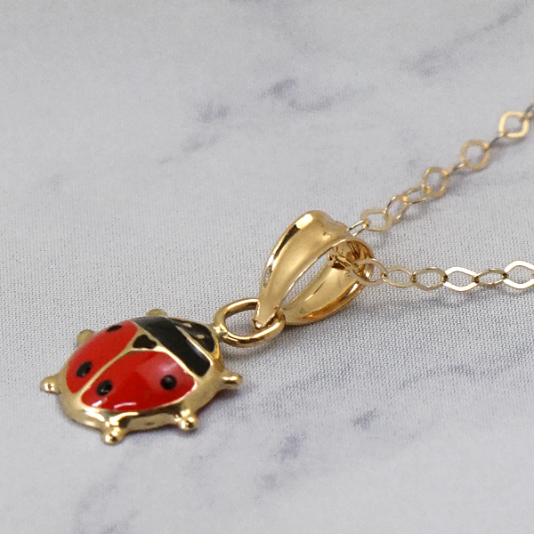 UNOAERRE（ウノアエレ） UNOAERREネックレス ペンダント テントウムシ