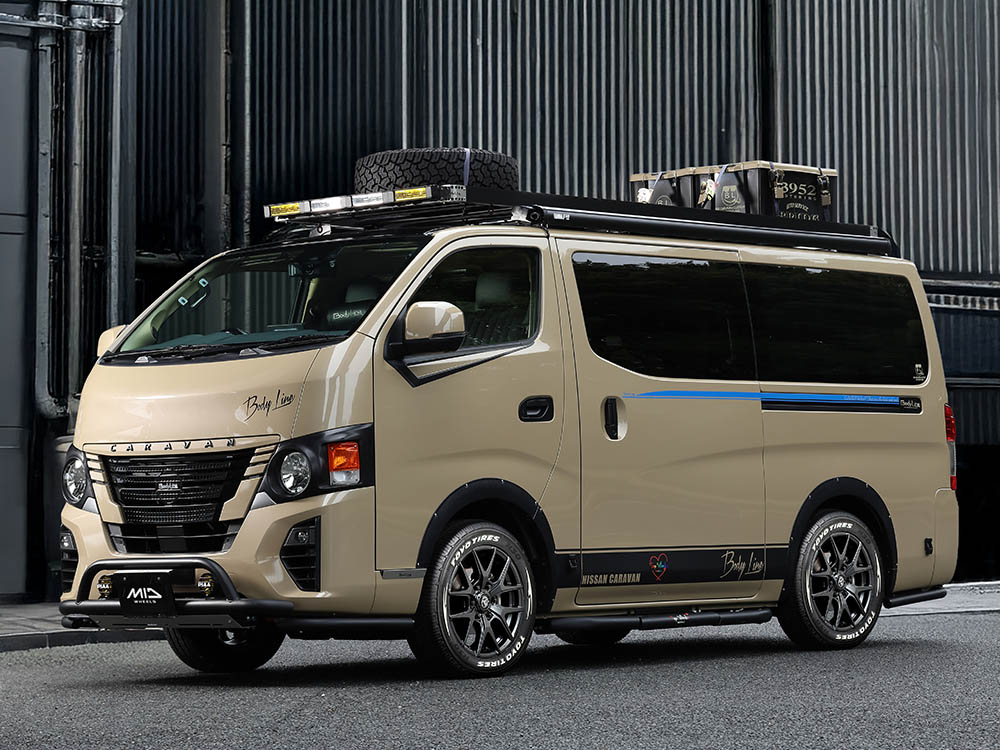 中型バス？ タイヤホイール 6本セット マルカサービス MID ナイトロパワーM62トマホーク ランドクルーザー