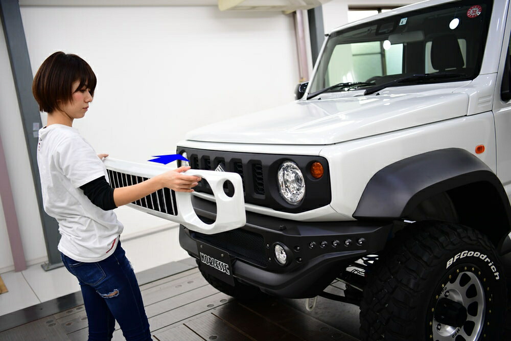ノブレッセ フロントグリル (塗装済/ABS)ジムニー/ジムニーシエラ JB64/JB74 JB6474-FG2-ZVG NOBLESSE エアロ 外装 | NOBLESSE | 01