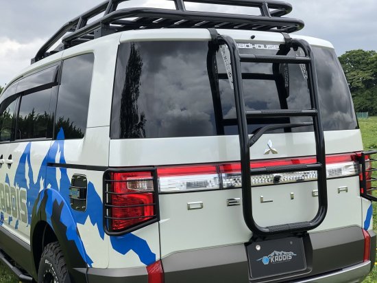 ROADHOUSE（ロードハウス） カディス テールレンズガード(ブラック