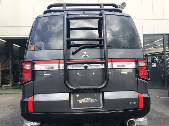 ROADHOUSE（ロードハウス） カディス テールレンズガード(ブラック