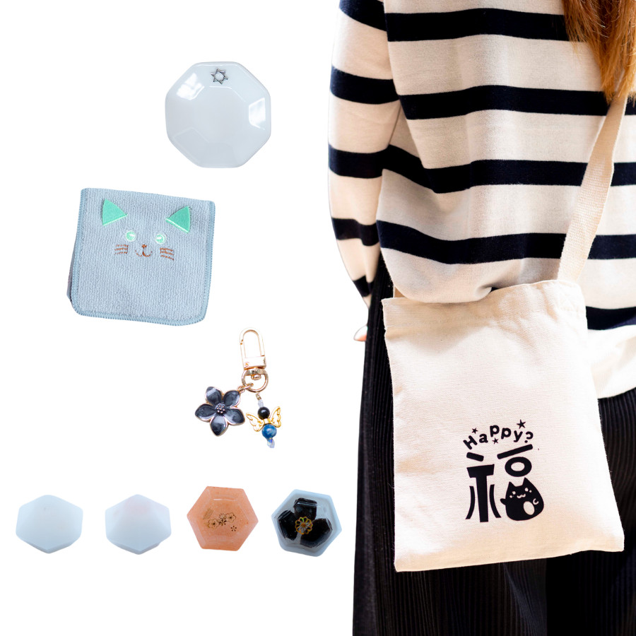 限定3点【福袋2025】幸せを呼ぶHAPPYセット8点｜肩掛けサコッシュ