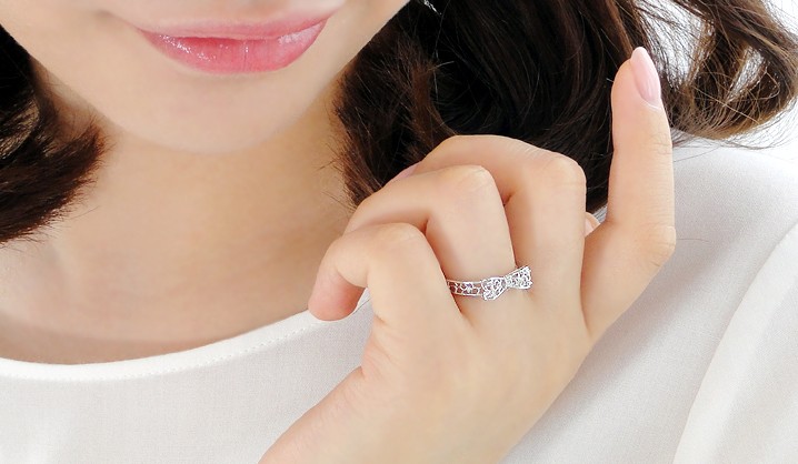 美品】K10 WG ダイヤモンド リング 指輪 リボン 透かし10号