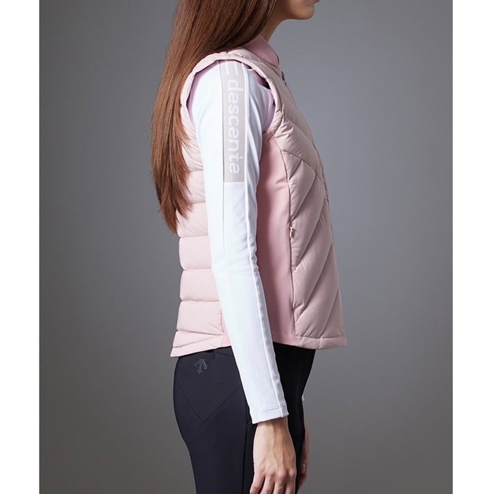 【中古品 】 DESCENTE GOLF デサントゴルフ レディース ゴルフウェア ベスト フルジップダウンベスト DGWWJK50 23FW 秋冬 ストレッチ はっ水 保温 【2830158305】(18513円)