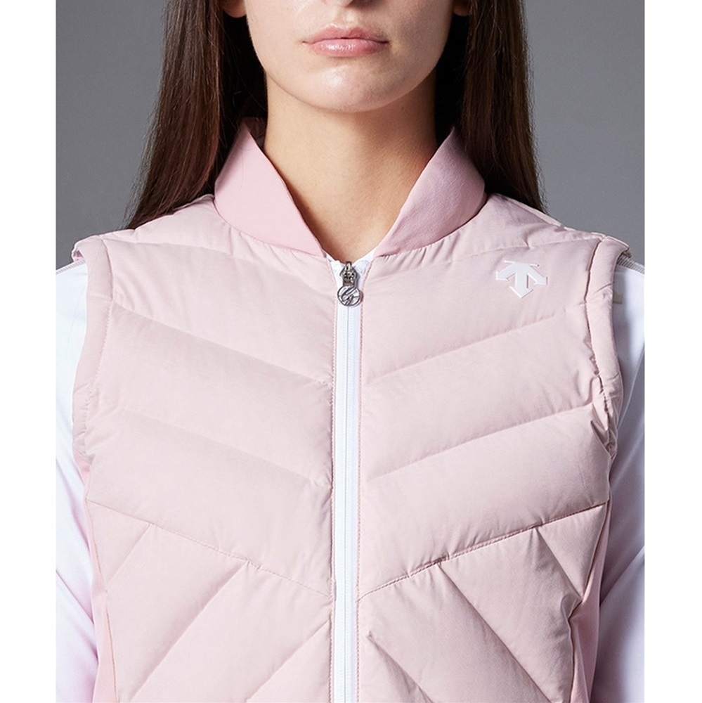 【中古品 】 DESCENTE GOLF デサントゴルフ レディース ゴルフウェア ベスト フルジップダウンベスト DGWWJK50 23FW 秋冬 ストレッチ はっ水 保温 【2830158305】(18513円)