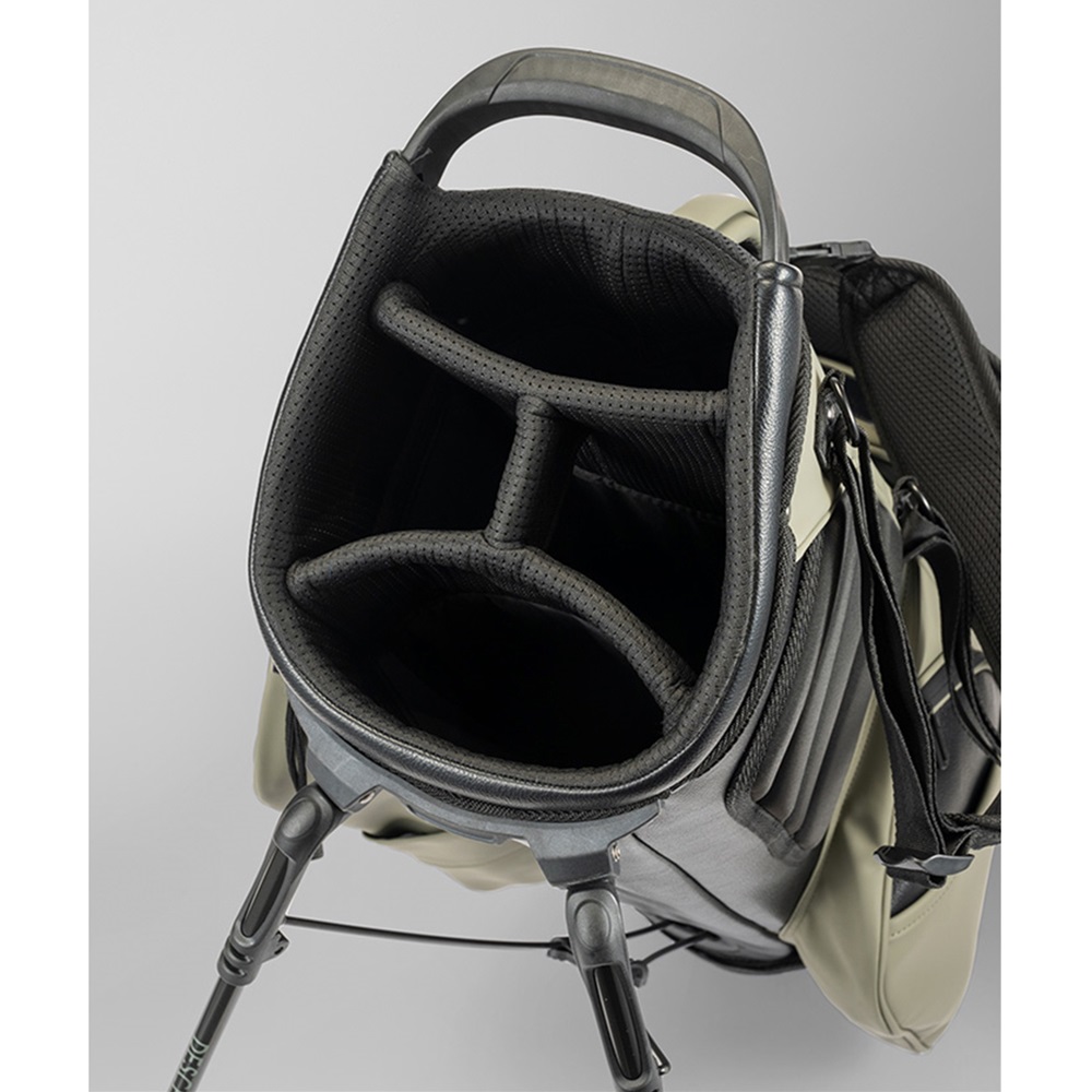 【限定品】 DESCENTE GOLF デサントゴルフ メンズ ゴルフ キャディバッグ スタンドキャディバッグ 9型 DQBWJJ02 23FW 秋冬 四点式ショルダーベルト 【HO7283272860】(26620円)