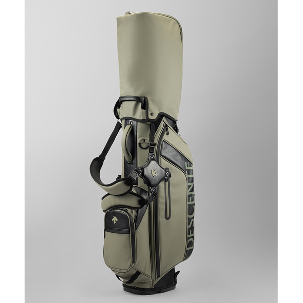 【限定品】 DESCENTE GOLF デサントゴルフ メンズ ゴルフ キャディバッグ スタンドキャディバッグ 9型 DQBWJJ02 23FW 秋冬 四点式ショルダーベルト 【HO7283272860】(26620円)