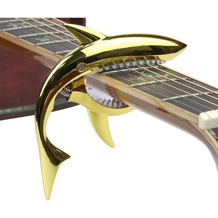 大人気!ギター カポタスト 金 カポタスト ワンタッチで簡単取り付け 軽量 器材