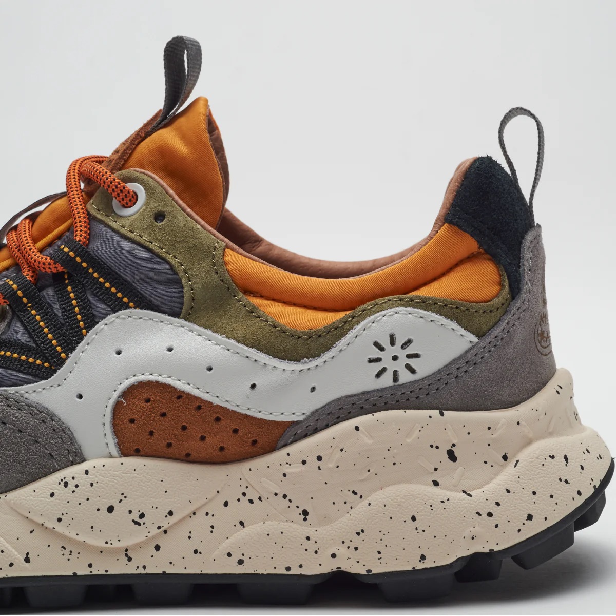 FlowerMOUNTAIN（フラワーマウンテン） スニーカー ユニセックス