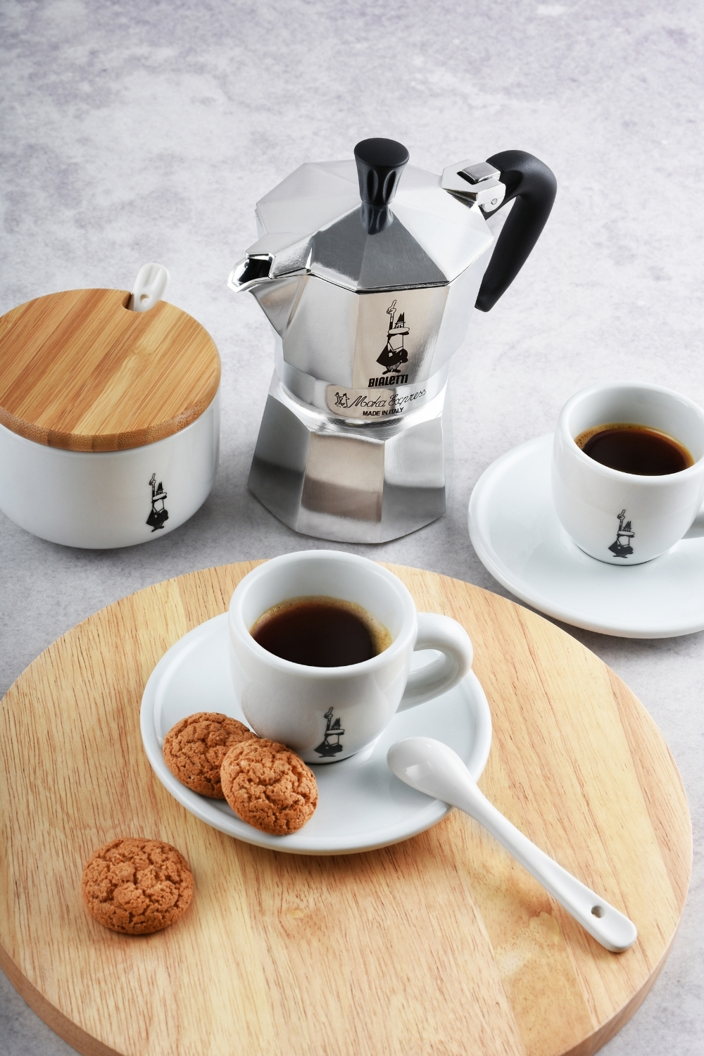 ビアレッティ　エスプレッソ・メーカー　カップ2個付き 41AXuKzWCXL._AC_SS250_.jpg