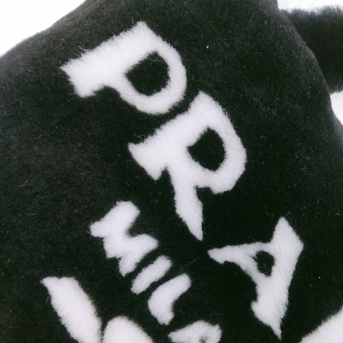 PRADA（プラダ） 【爆買】PRADA モコモコ ファートートバッグ