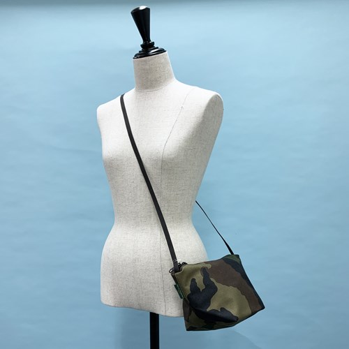 【即発】エルベシャプリエ ナイロン舟型ショルダーS 迷彩 2885W 楽天市場】Herve Chapelier エルベシャプリエ ナイロン舟型