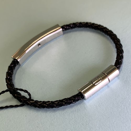 ブルガリ レザーブレスレット レディース ブラック 291786 BVLGARI ロゴ おしゃれ ギフト プレゼントの画像