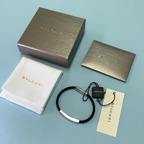 ブルガリ レザーブレスレット レディース ブラック 291786 BVLGARI ロゴ おしゃれ ギフト プレゼントの画像