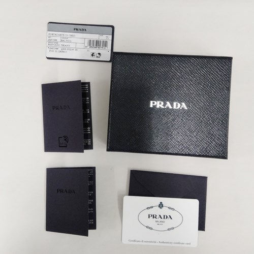 PRADA プラダ カードケース ロゴ サフィアーノトライアングル