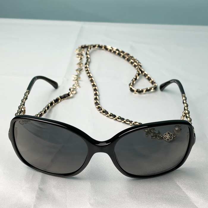 CHANEL シャネル サングラス チェーン付き スクエア シェイプ