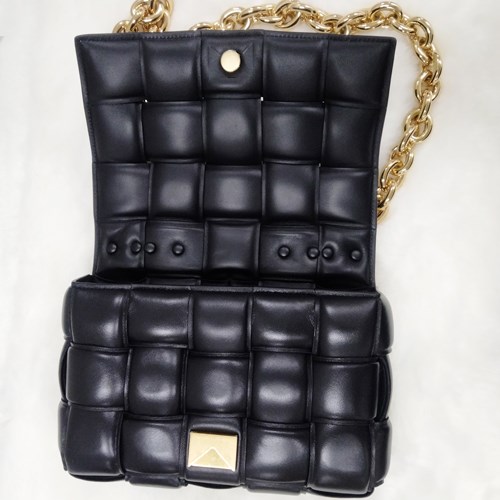 BOTTEGA VENETA（ボッテガ・ヴェネタ） ショルダーバッグ The Chain