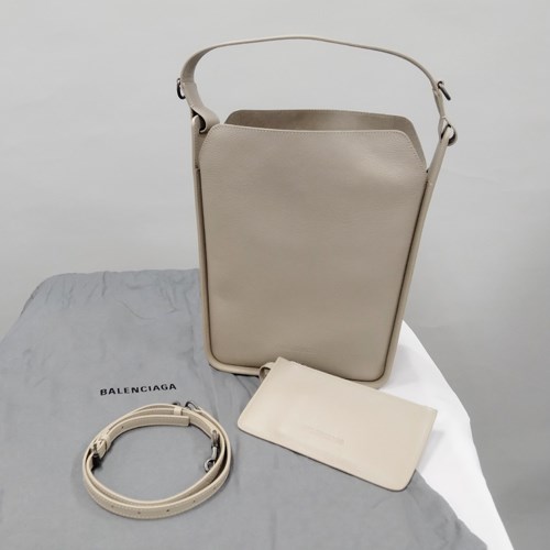 BALENCIAGA バレンシアガ バッグ WOMEN'S TOOL 2.0 SMALL NORTH
