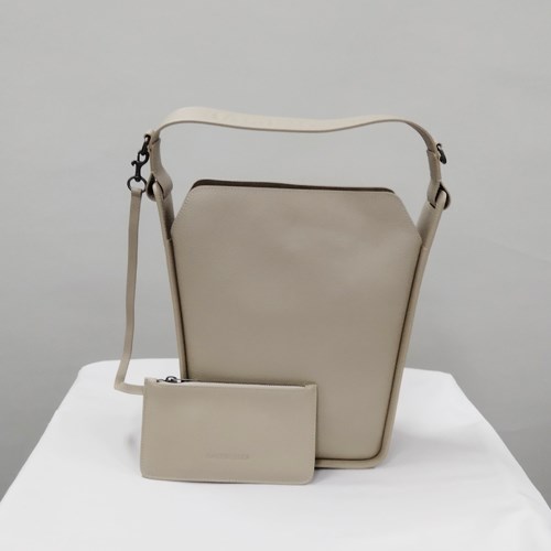 BALENCIAGA バレンシアガ バッグ WOMEN'S TOOL 2.0 SMALL NORTH