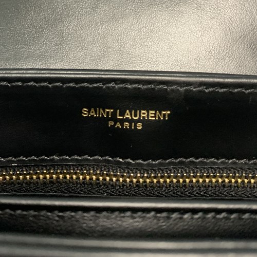 即発 SAINT LAURENT ルル キルティング トイバッグ 678401DV707 即発 SAINT LAURENT ルル キルティング トイバッグ 678401DV707