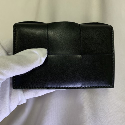 送料関税込☆BOTTEGA VENETA ダイアゴナル フラップカードケース org.jpg