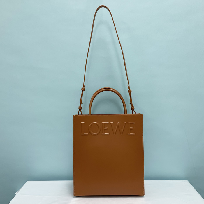 【LOEWE】国内発送 スリークカーフ スタンダード トートバッグ LOEWE - ロエベ LOEWE トートバッグ スタンダード A4 スリーク