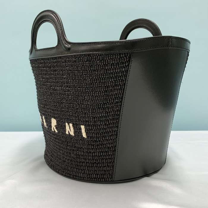 MARNI（マルニ） 【爆買】MARNI かごバッグ TROPICALIA SMALL トロピカ