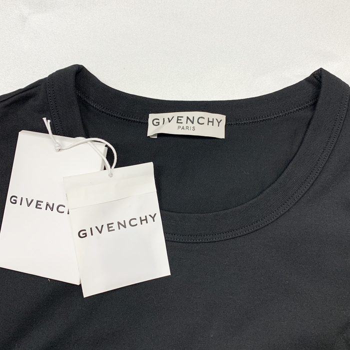 【即発】GIVENCHY ビーズ コットンTシャツ(BW707Z3Z4D) 即発】GIVENCHY ビーズ コットンTシャツ(BW707Z3Z4D) (GIVENCHY