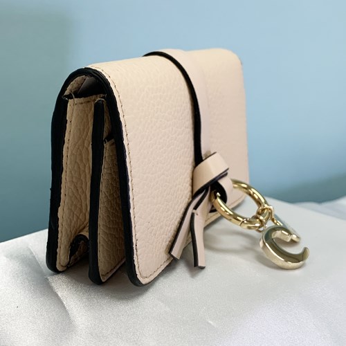Chloe（クロエ） カードケース CHC21WP015F57 ピンク レザー ギフト