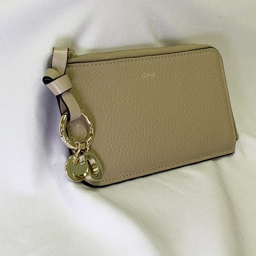 Chloe クロエ ミニ財布 ロゴ刺繍入りジップカードホルダー 楽天市場】クロエ CHLOE 名刺入れ（カードケース） ALPHABET