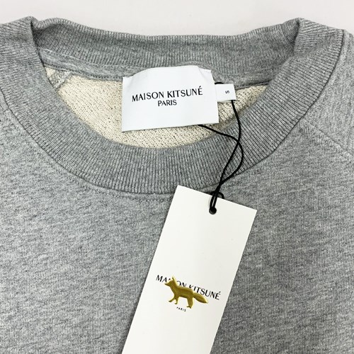 【即発】MAISON KITSUNE TRICOLOR FOX スウェット FM00322KM0001 Amazon.co.jp: MAISON KITSUNE(メゾンキツネ) トレーナー