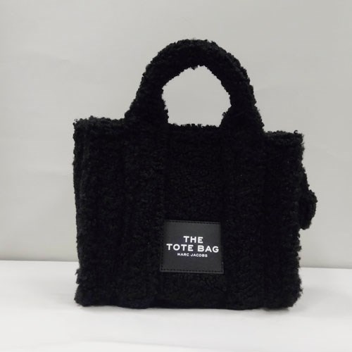 MARC JACOBS(マーク・ジェイコブス) 人気 モコモコ THE TEDDY MARC JACOBS(マーク・ジェイコブス) 人気 モコモコ THE TEDDY