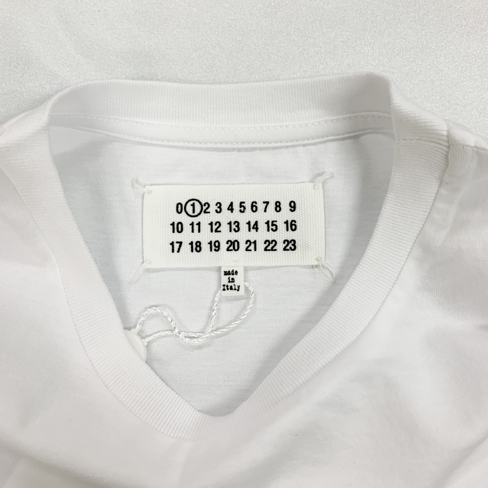 メゾンマルジェラ Tシャツ ロゴ 半袖Tシャツ トップス レディース ホワイト ブラック S51GC0513 S22816 MAISON MARGIELA メゾン マルジェラ MAISON MARGIELA Tシャツ 半袖カットソー